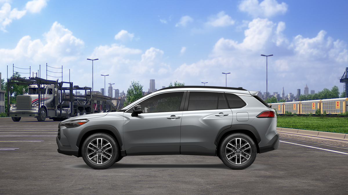 2026 Toyota Corolla Cross XLE photo 4