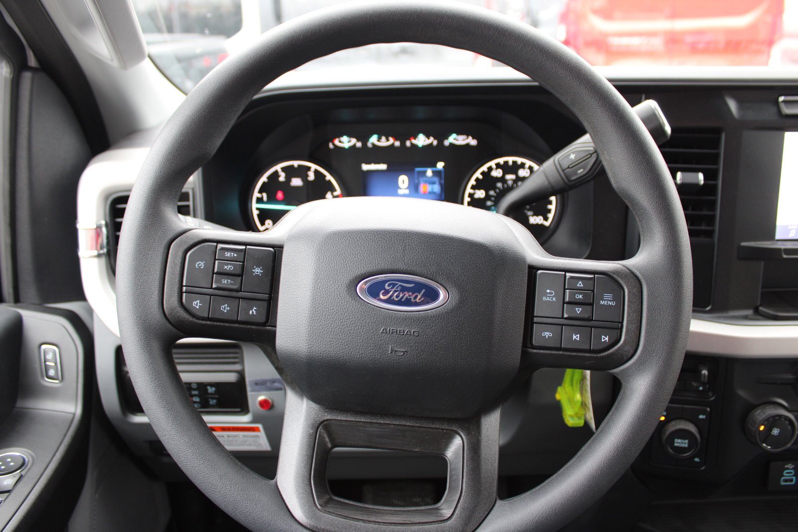 2023 FORD F-450 - Image 11