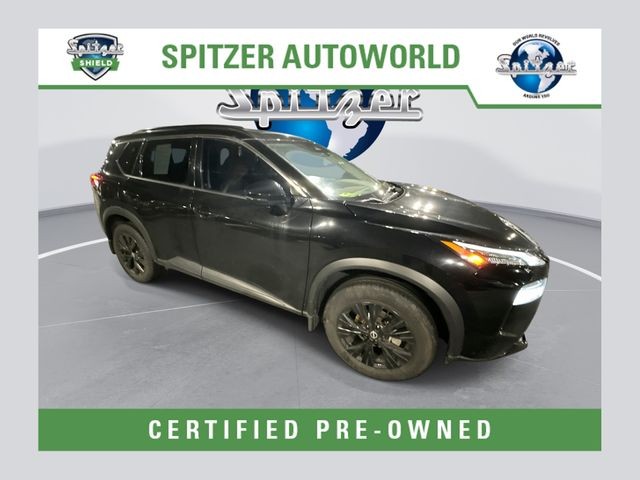 2023 Nissan Rogue SV's photo