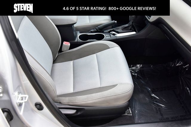 2017 Toyota Corolla LE photo 10