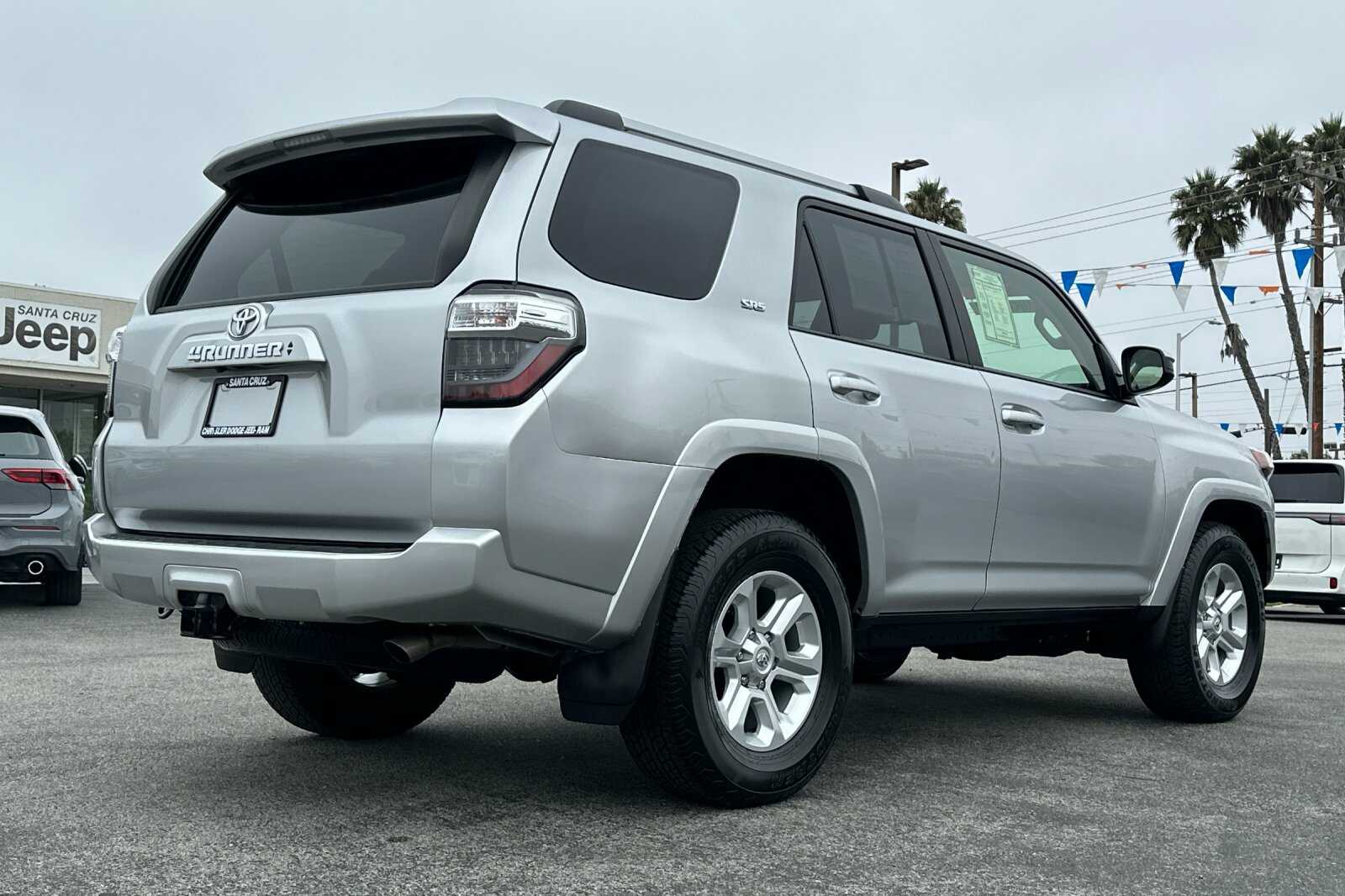 2023 Toyota 4Runner SR5 photo 4