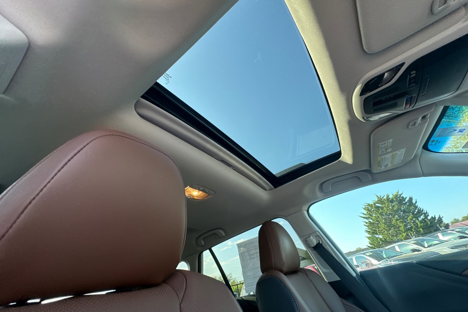 2022 Subaru Outback Touring photo 20
