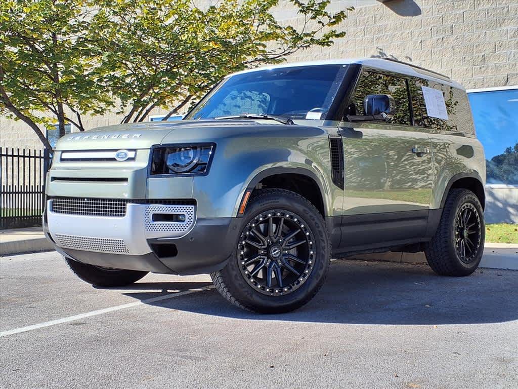 2021 Land Rover Defender First Edition's photo