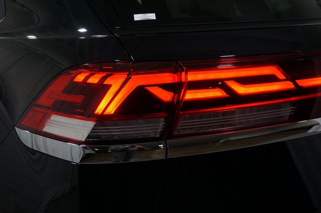 2025 Volkswagen Atlas Cross Sport SE Technology photo 32