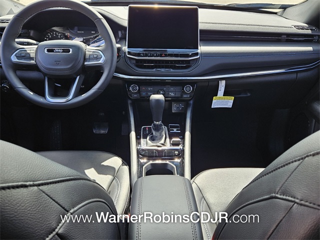 2026 Jeep Compass Latitude Altitude photo 7