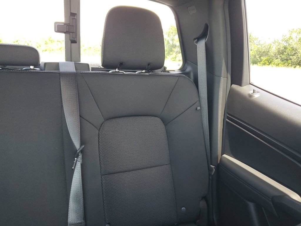 2025 Chevrolet Colorado Work Truck LT photo 13