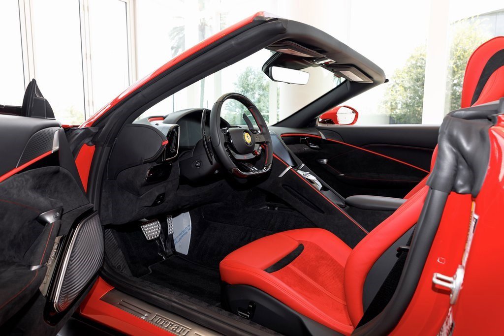 2025 Ferrari Roma Spider photo 15