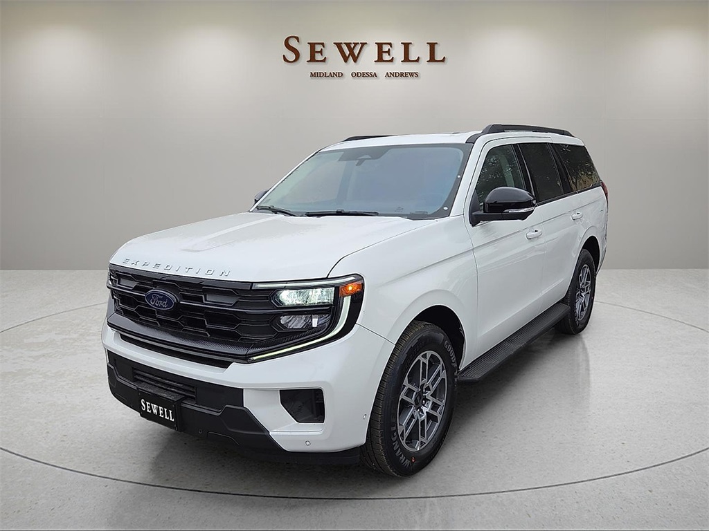 2025 Ford Expedition Active's photo