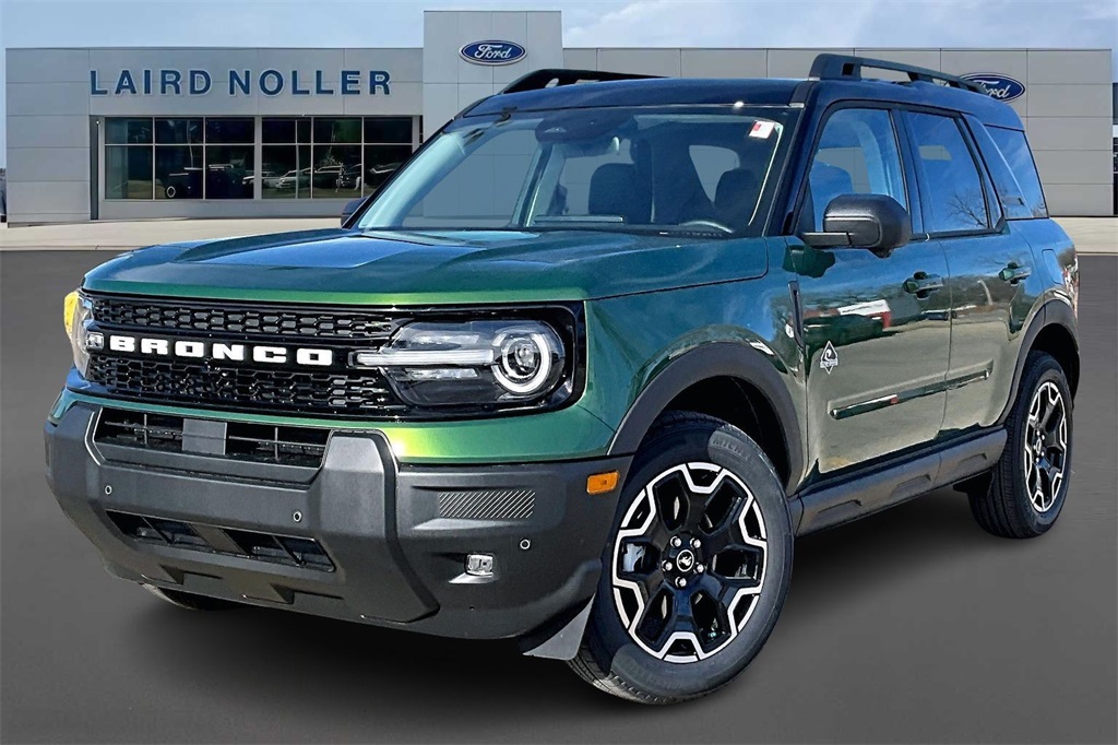 2025 Ford Bronco Sport Outer Banks's photo