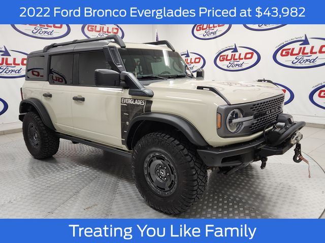 2022 Ford Bronco 4-Door Everglades's photo