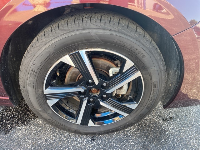 2024 Nissan Sentra SV photo 9