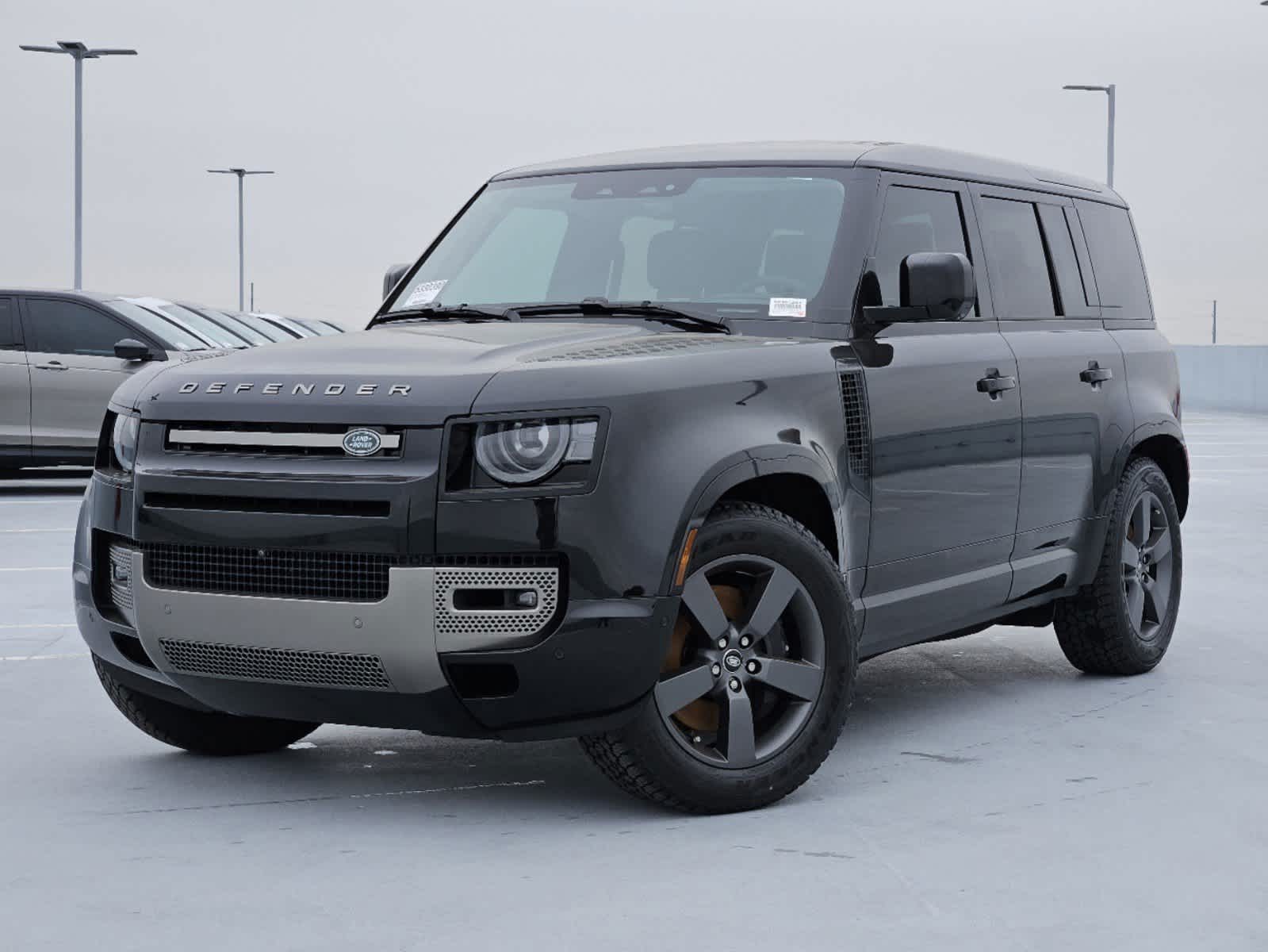 2025 Land Rover Defender X-Dynamic SE