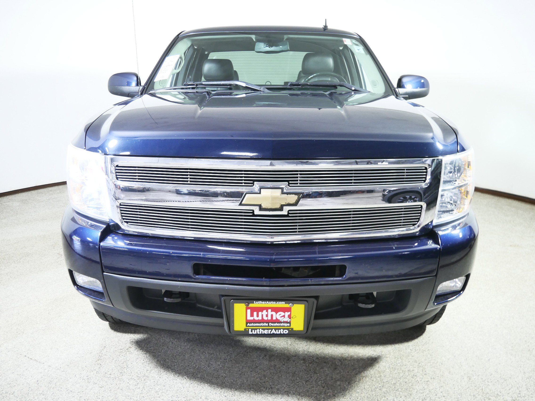 2011 Chevrolet Silverado 1500 LTZ photo 2