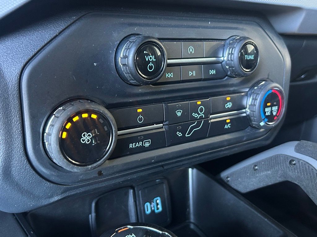 2022 Ford Bronco Base Big Bend Black Diamond Outer Banks photo 31