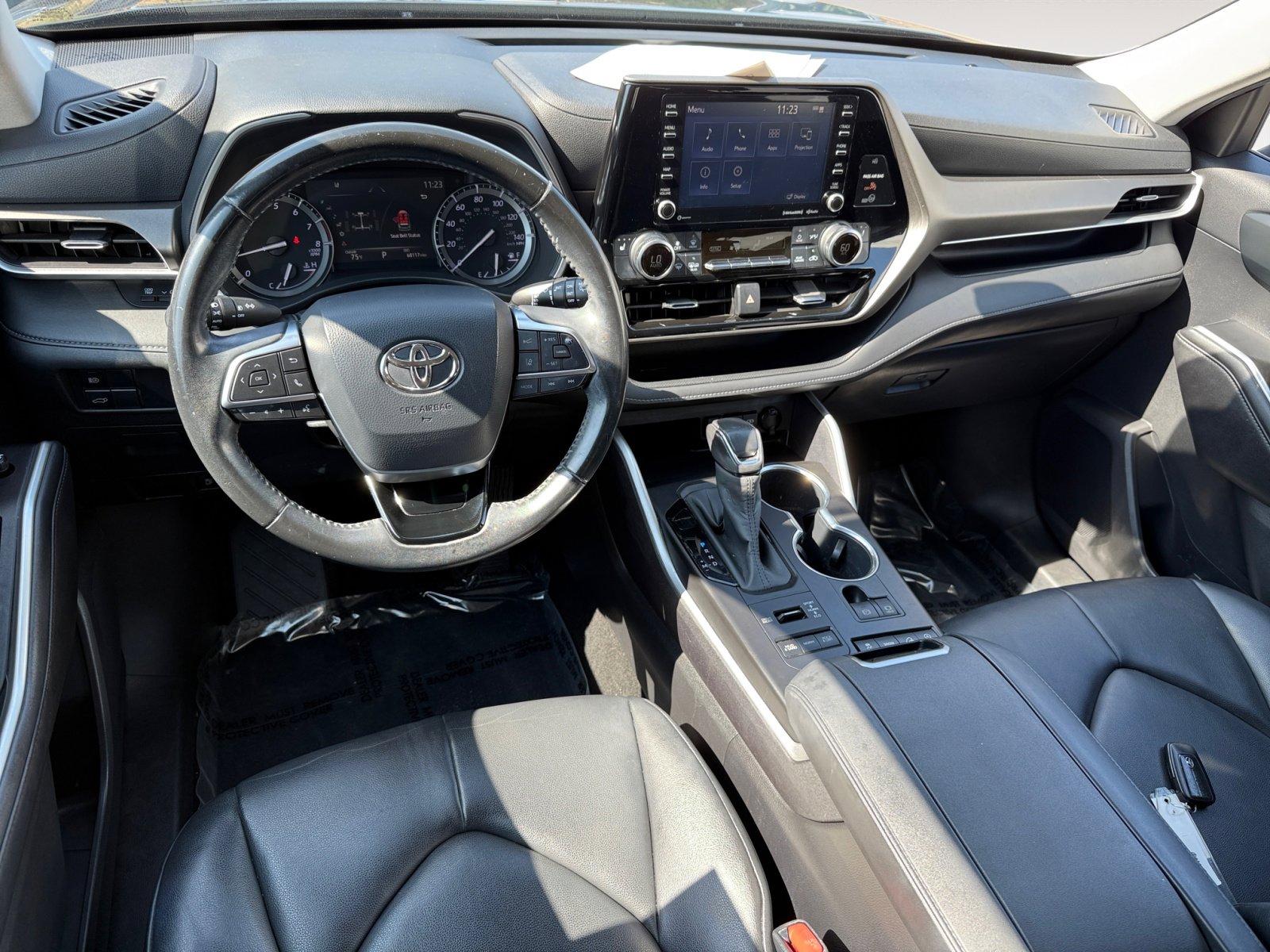 2020 Toyota Highlander XLE photo 14