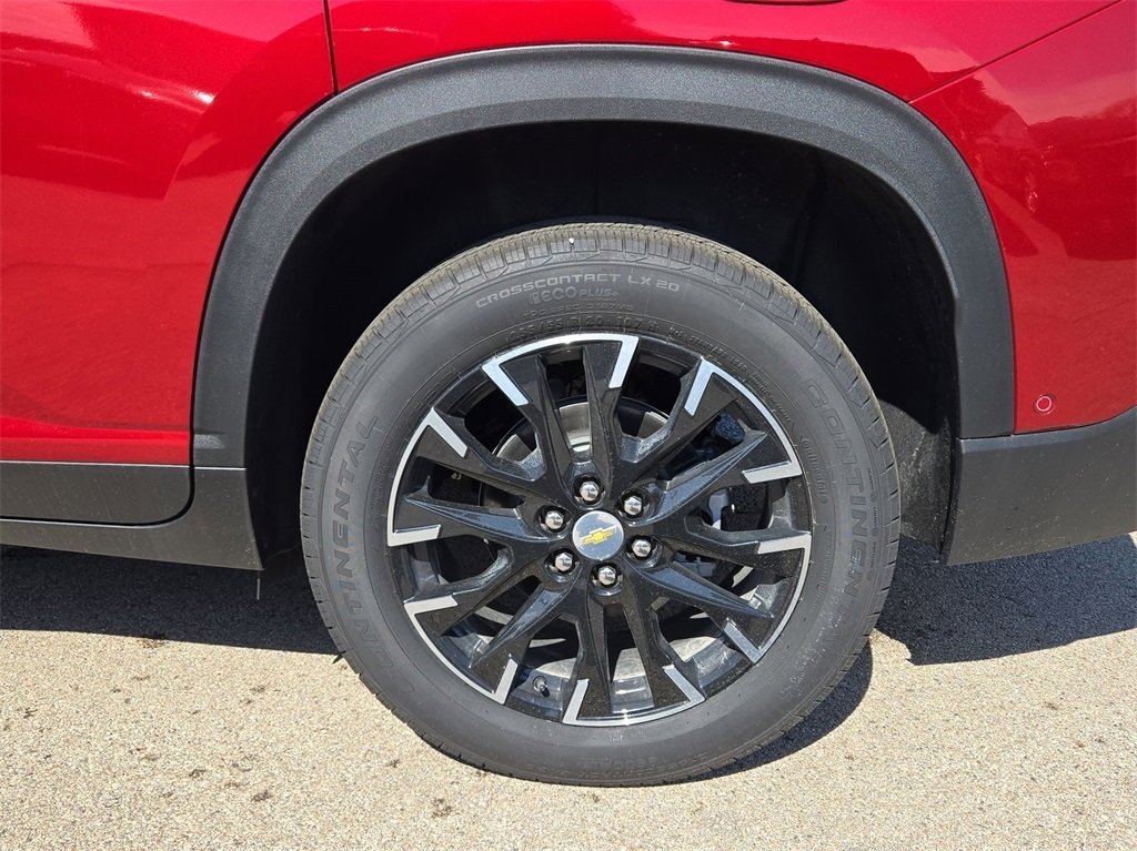 2025 Chevrolet Traverse photo 38