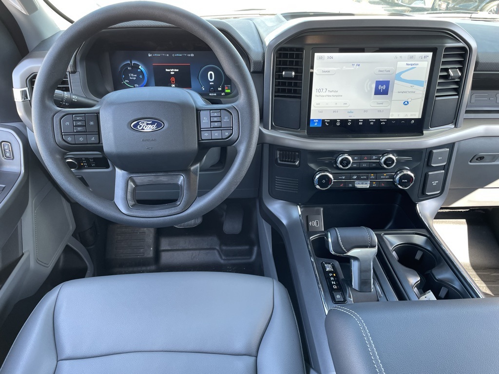 2025 Ford F-150 Lightning photo 4