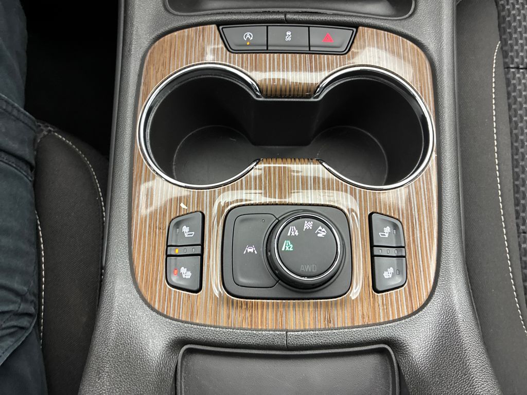 2023 Gmc Acadia SLE photo 17