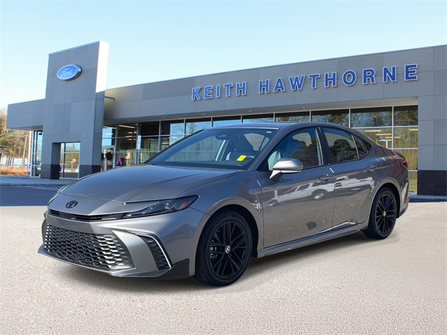 2025 Toyota Camry SE photo 2