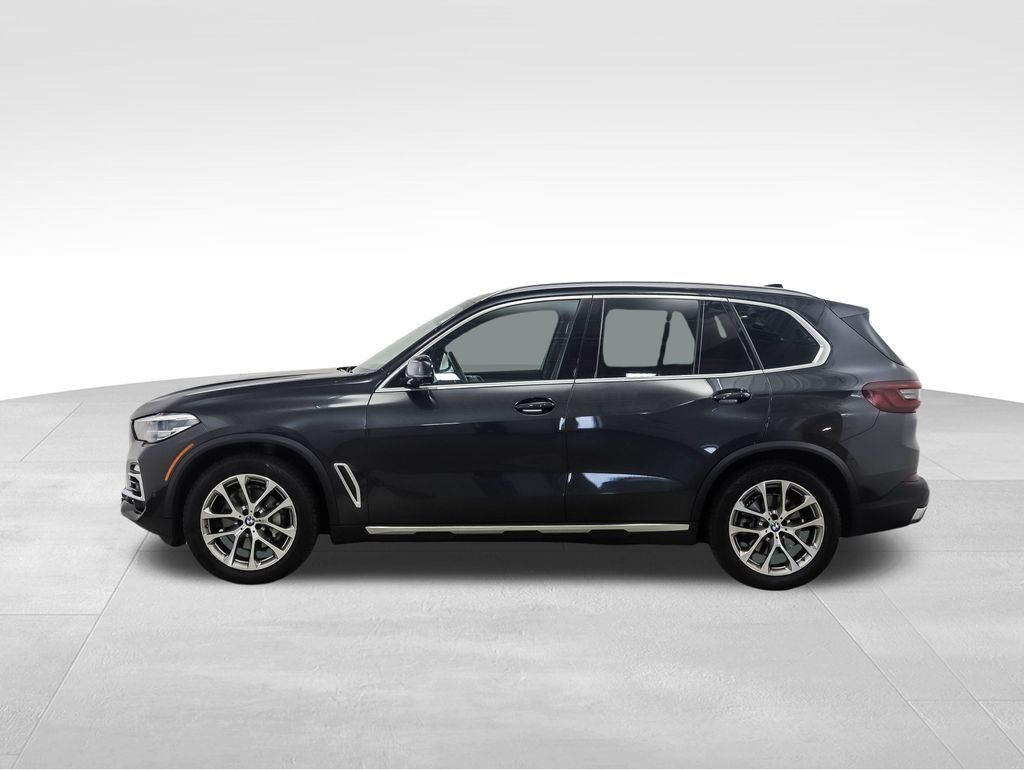 Used 2021 BMW X5 40i with VIN 5UXCR6C07M9D98263 for sale in Minneapolis, Minnesota