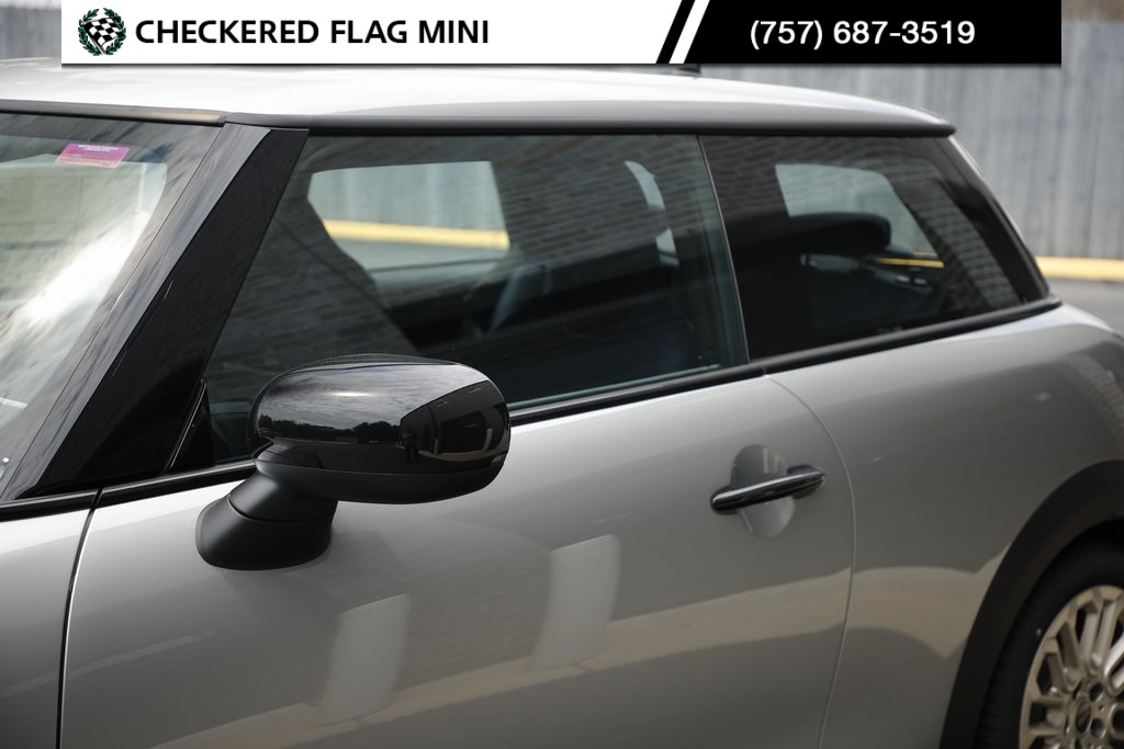2025 Mini Cooper Hardtop S photo 11