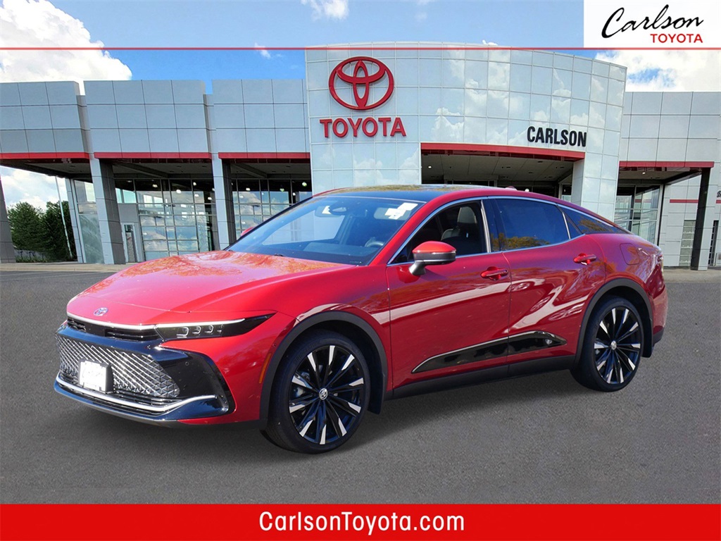 2024 Toyota Crown Platinum's photo