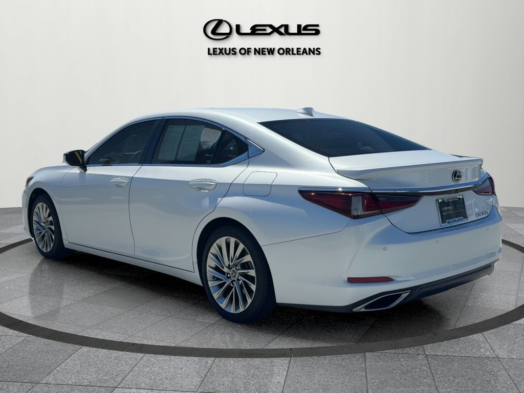2022 Lexus ES 350 Ultra Luxury photo 5