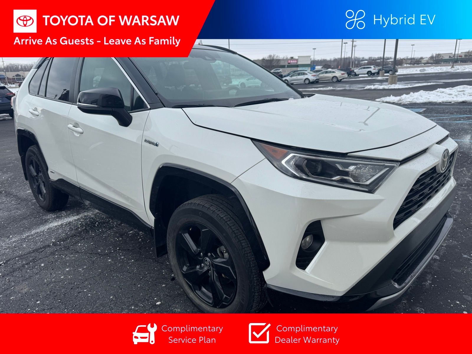 2021 Toyota RAV4 XSE's photo