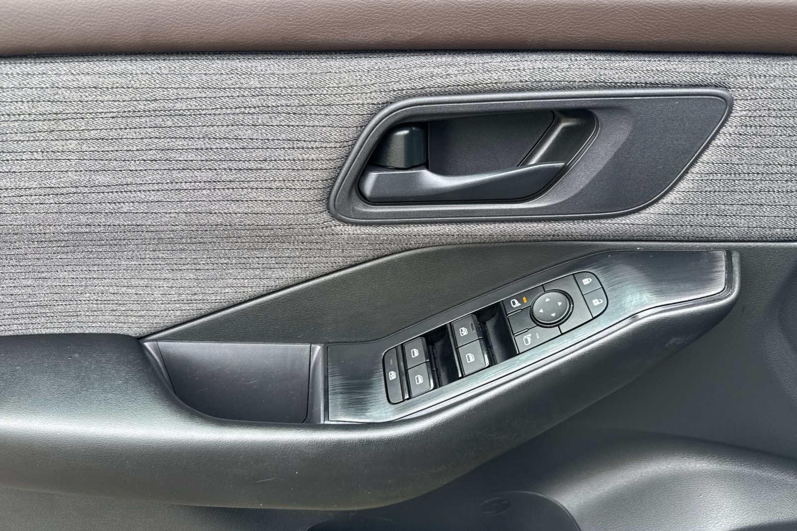 2023 Nissan Rogue S photo 10