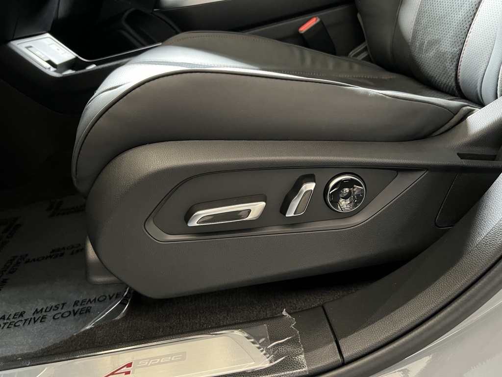 2025 Acura RDX A-Spec photo 10