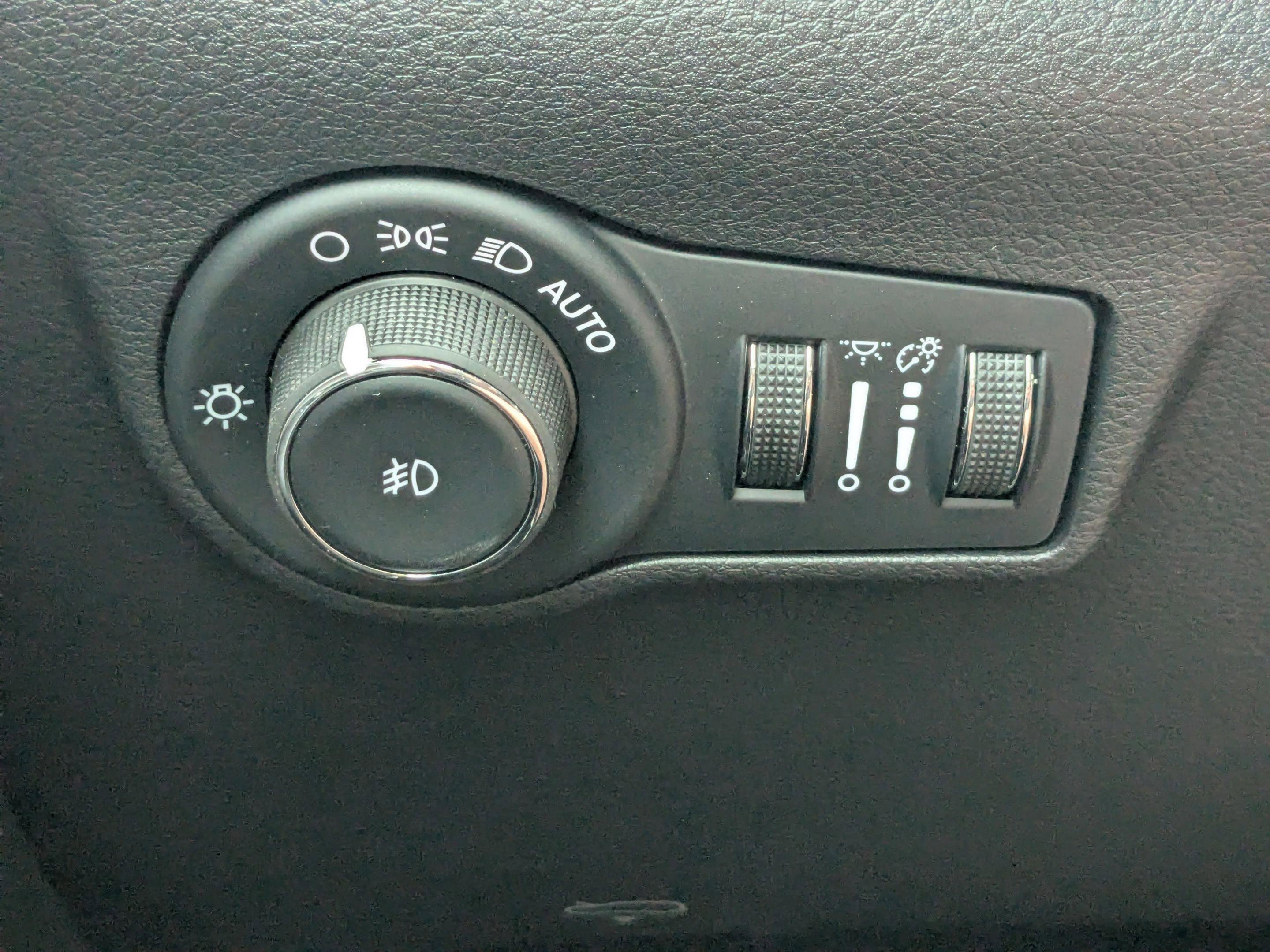 2025 Jeep Compass Latitude photo 29
