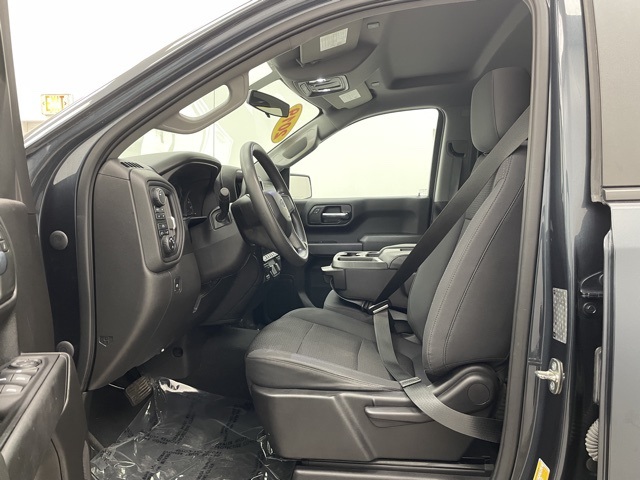 2019 Chevrolet Silverado Trail Boss Custom photo 2