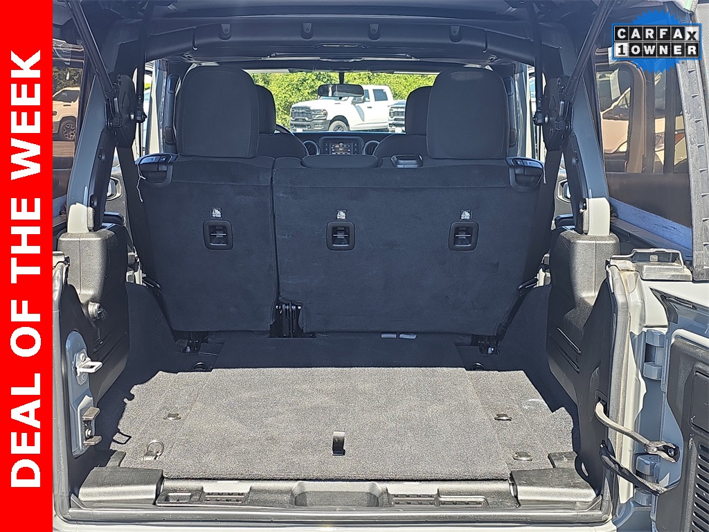 2021 Jeep Wrangler Unlimited Willys photo 12