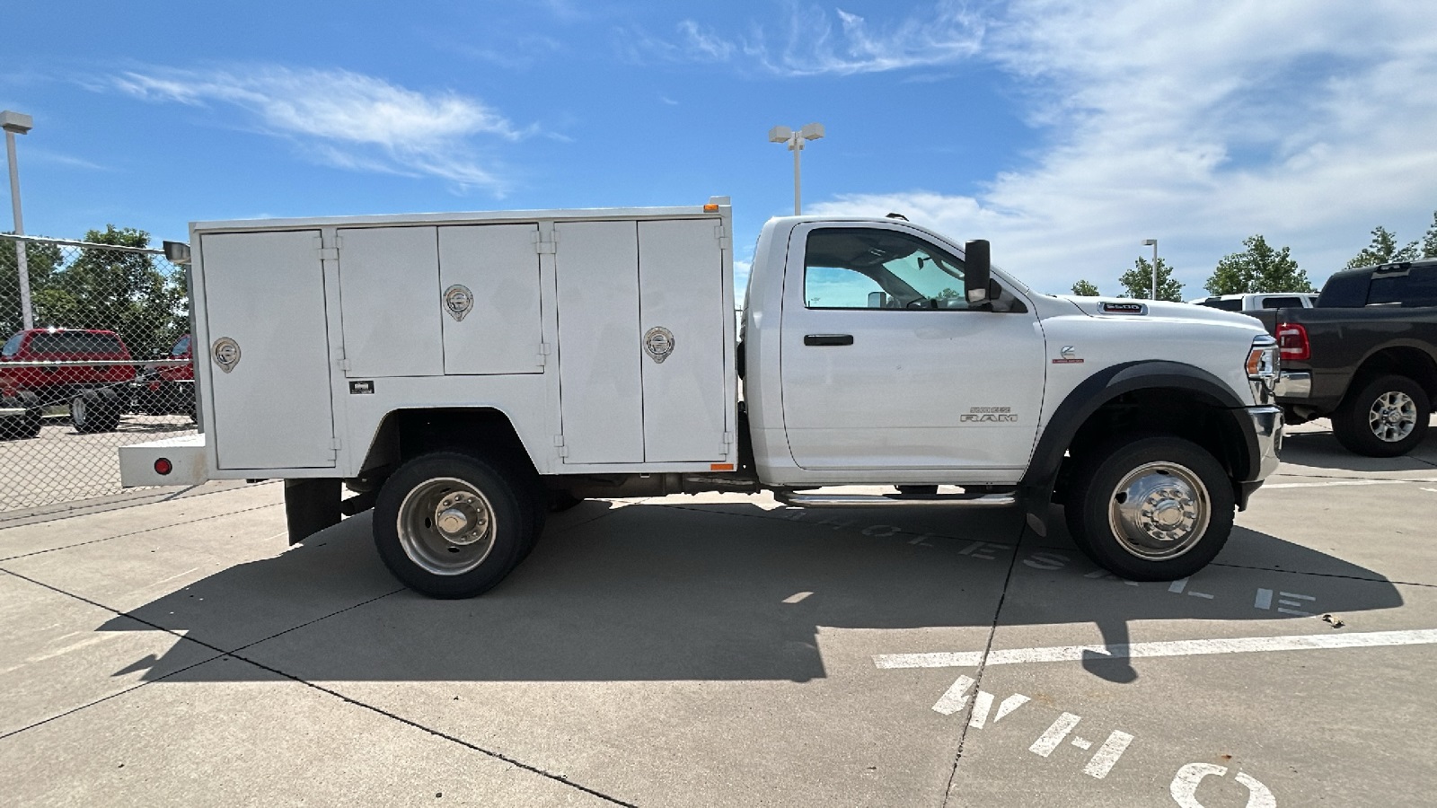 2019 Ram 5500 Tradesman photo 2