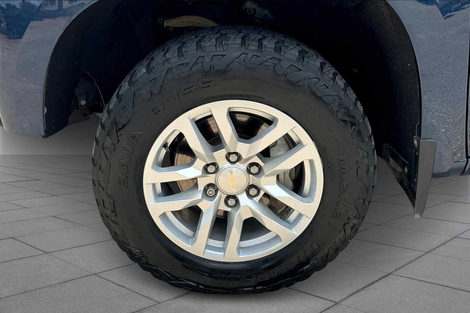 2020 Chevrolet Silverado 1500 LT photo 10