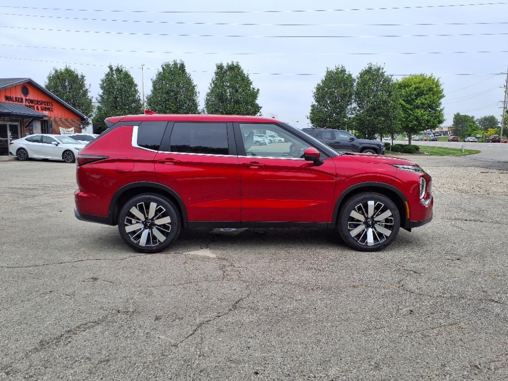 2025 Mitsubishi Outlander SE S-AWC photo 2