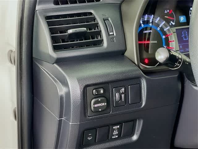 2019 Toyota 4Runner SR5 Premium photo 13