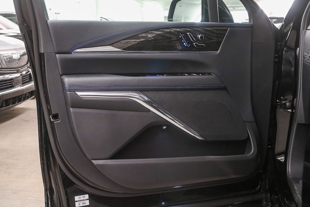 2026 Cadillac Escalade IQ Luxury photo 15