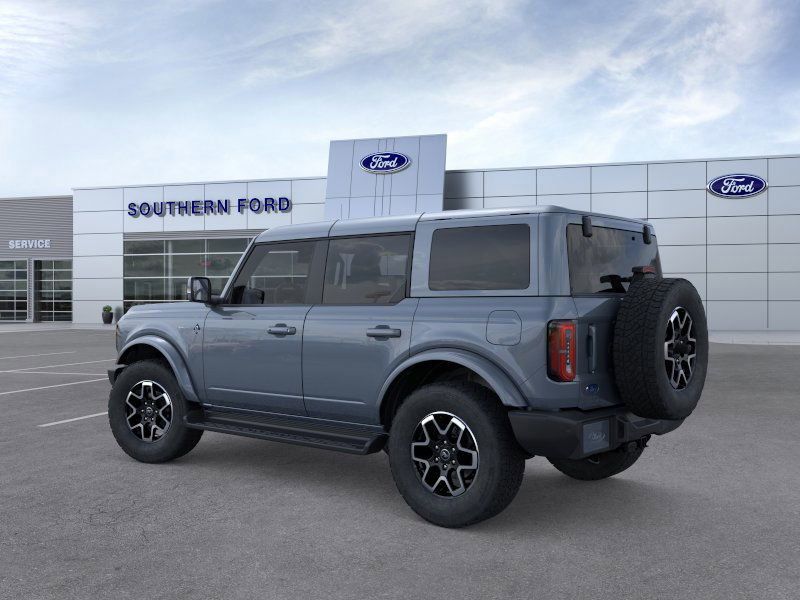 2025 Ford Bronco Outer Banks photo 3