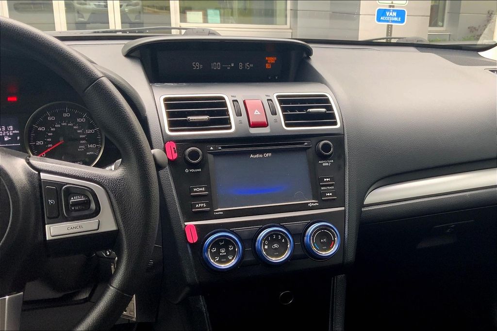 2017 Subaru Crosstrek 2.0i photo 3