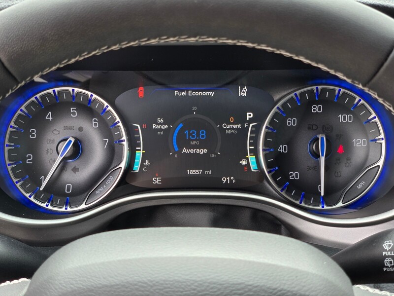 2022 Chrysler Pacifica Touring L photo 15