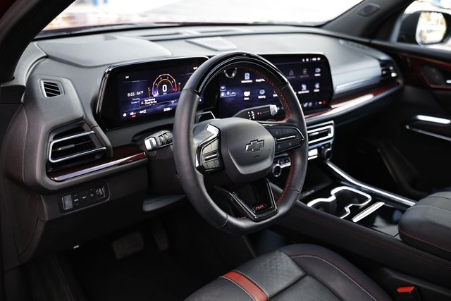 2024 Chevrolet Traverse RS photo 17