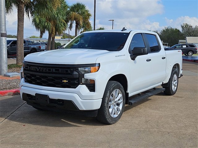 2022 Chevrolet Silverado 1500 Custom photo 3