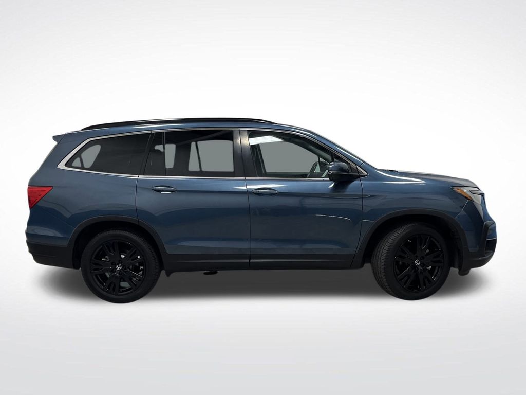 2021 Honda Pilot Special Edition photo 2