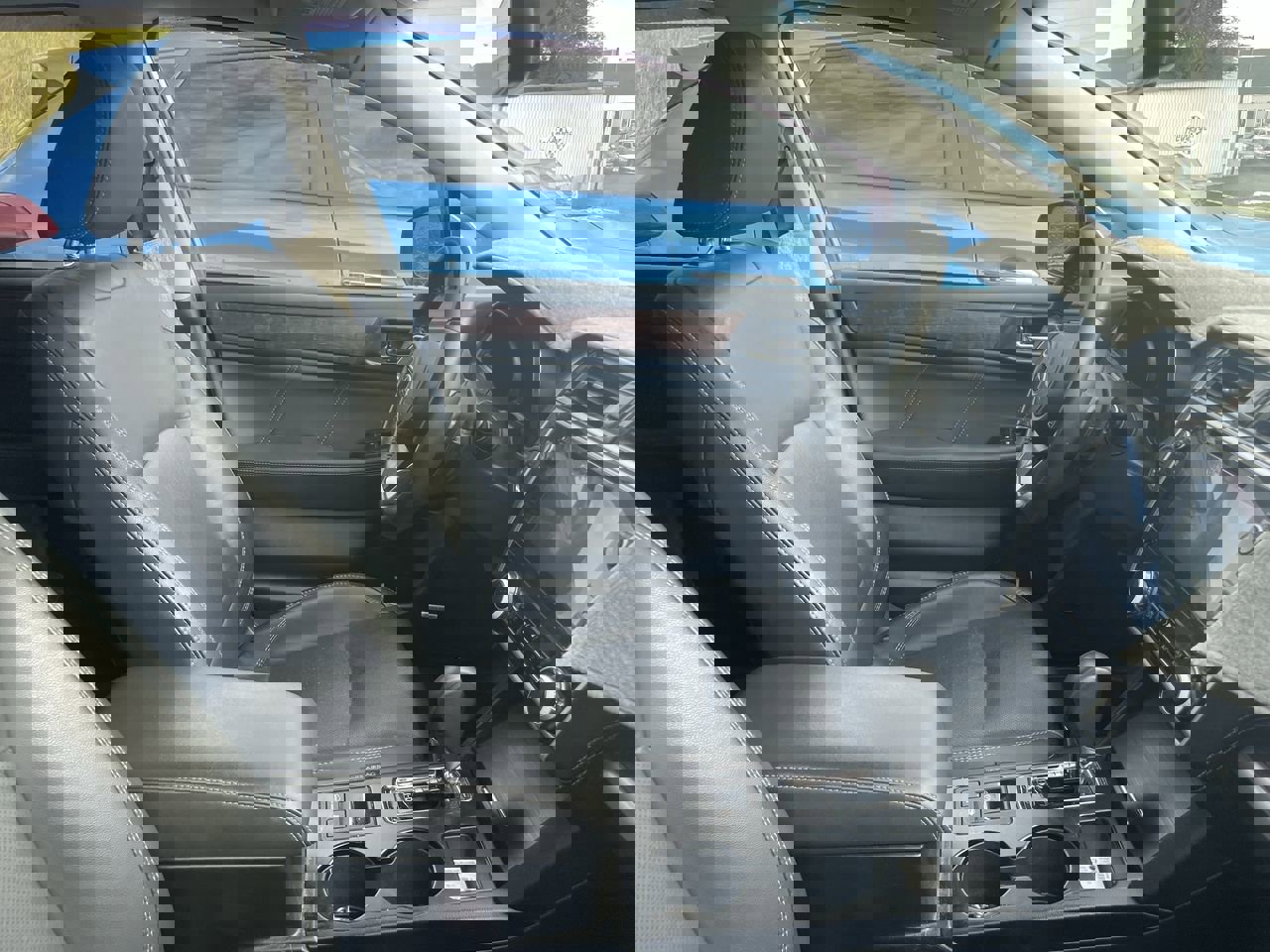 2019 Subaru Outback Limited photo 3