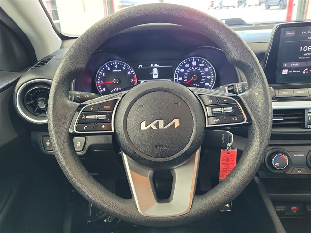 2023 Kia Forte LXS photo 24