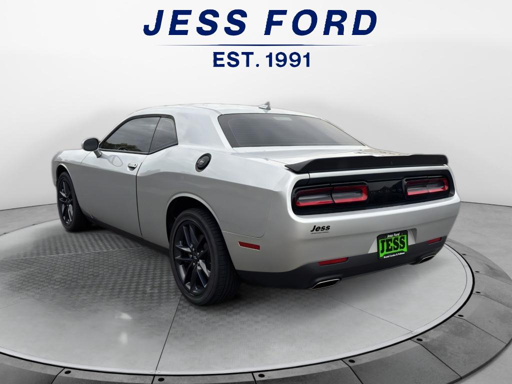 2022 Dodge Challenger GT photo 3