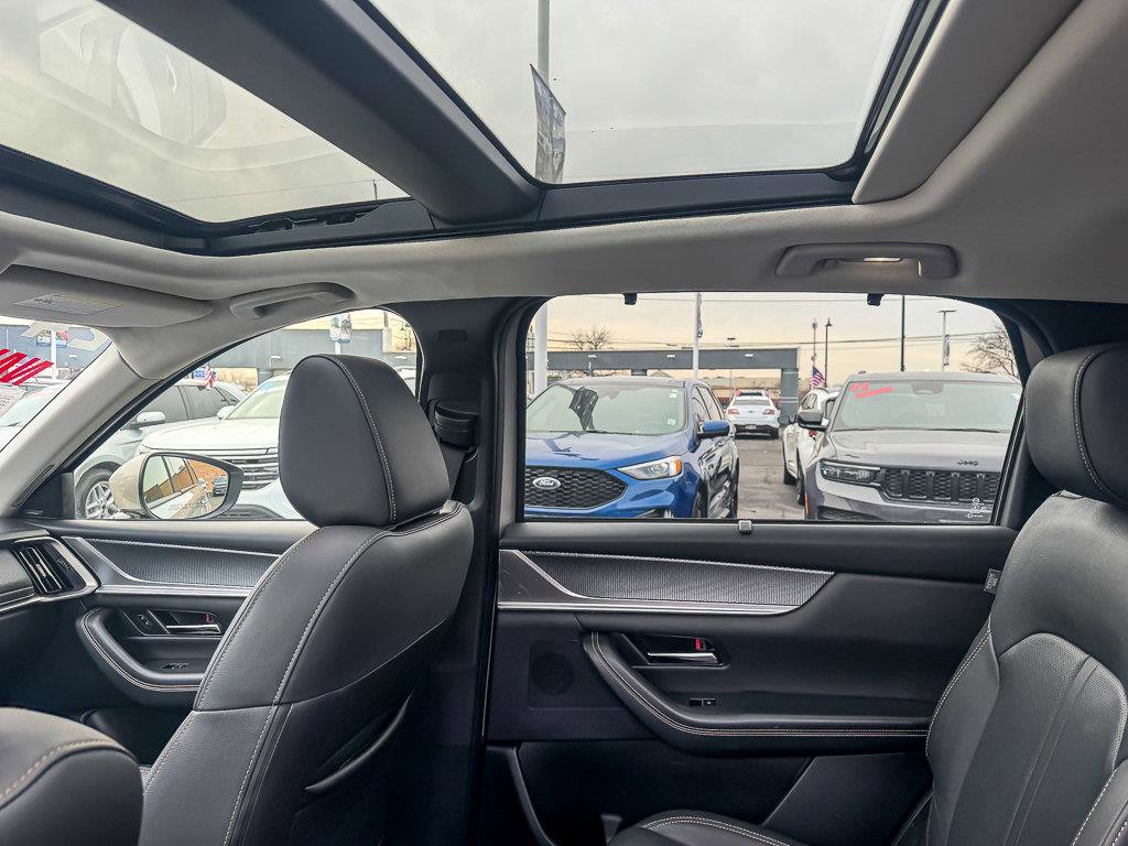 2024 MAZDA CX-90 - Image 15