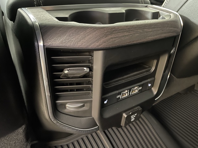 2026 Ram 3500 Laramie photo 40