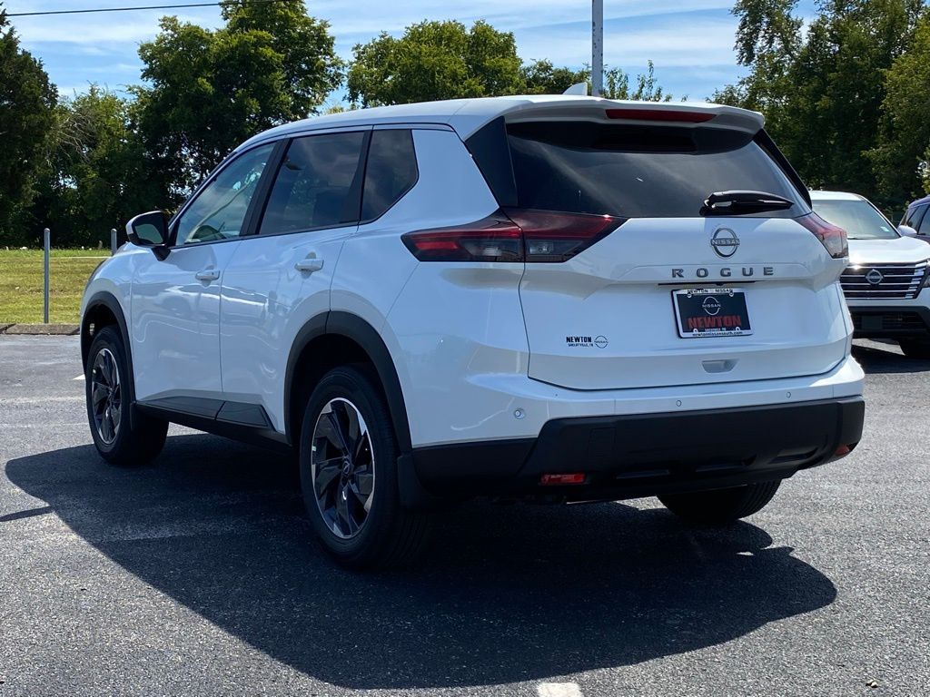 2026 Nissan Rogue SV photo 3